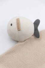 Doudou Fatto a Maglia Fish Sabbia 09 – Bamboom - immagine 5